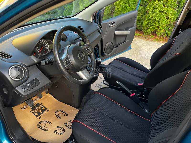 Mazda 2 GTA