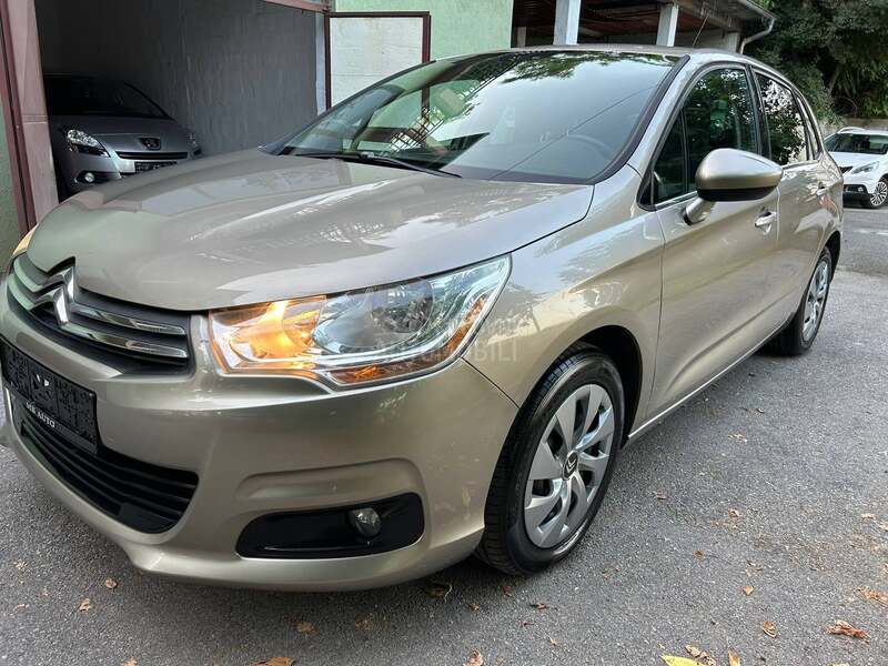 Citroen C4 1.4 atraction