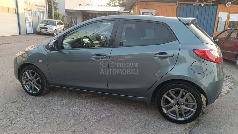 Mazda 2 1.3 MZ TAKUMI II NAV