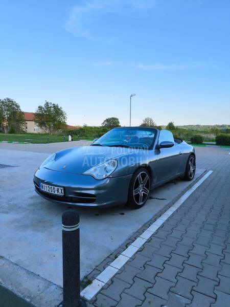 Porsche 911 Carrera 4