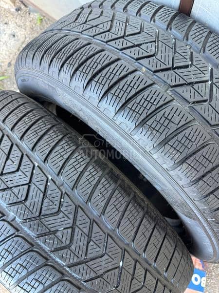 Pirelli 235/60 R18 Zimska
