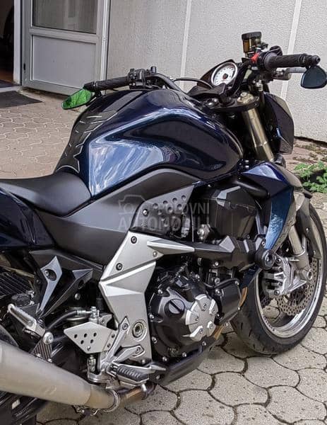 Kawasaki Z1000 TOP