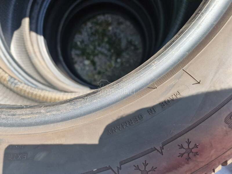 Dunlop 235/60 R18 Sve sezone