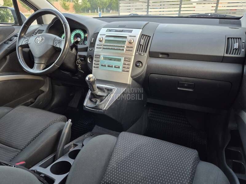 Toyota Corolla Verso 1.8 VVT i
