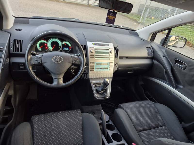 Toyota Corolla Verso 1.8 VVT i
