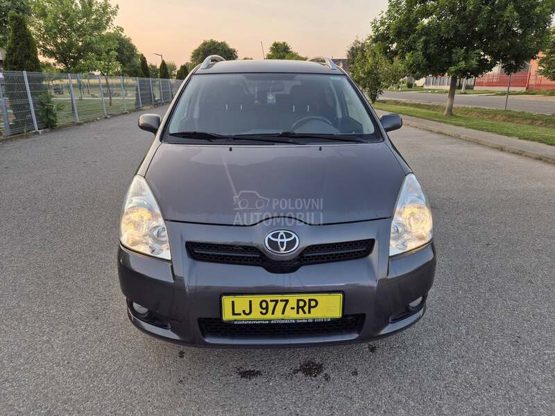 Toyota Corolla Verso 1.8 VVT i
