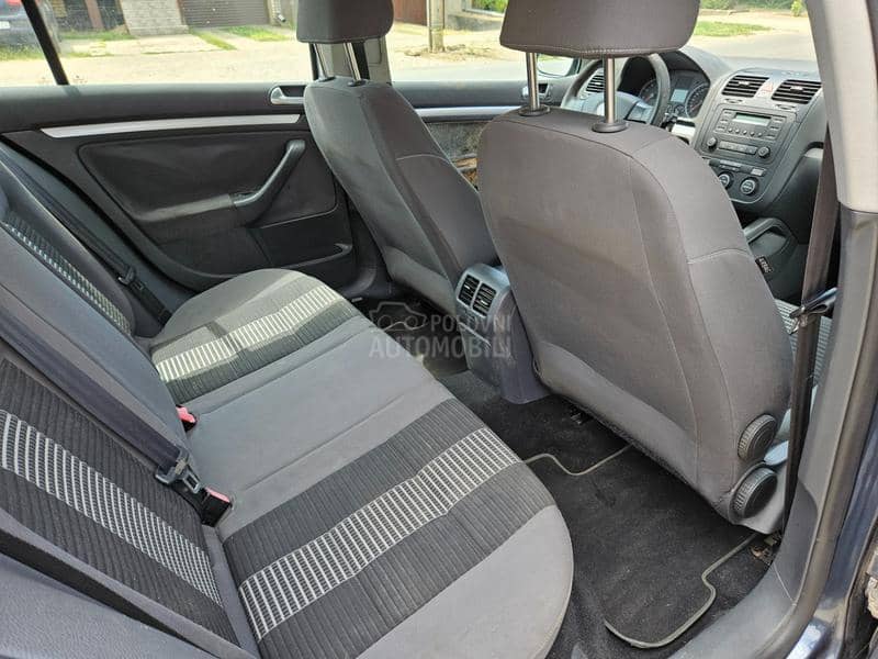 Volkswagen Golf 5 1.4 TSI