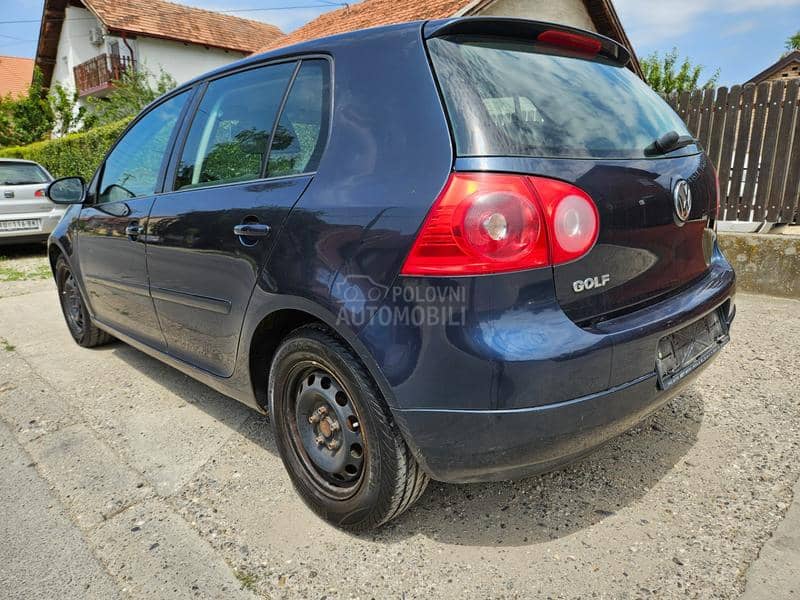 Volkswagen Golf 5 1.4 TSI