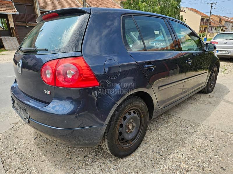 Volkswagen Golf 5 1.4 TSI