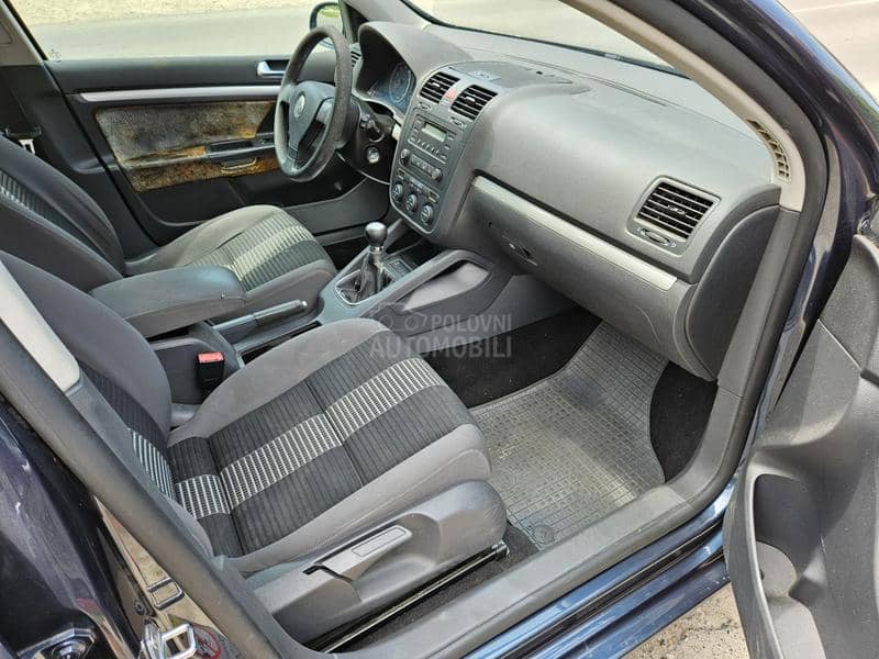 Volkswagen Golf 5 1.4 TSI