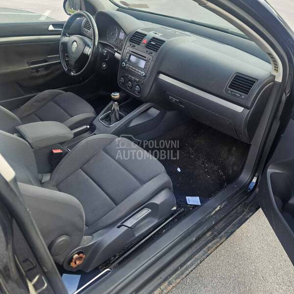 Delovi za Volkswagen Golf 5