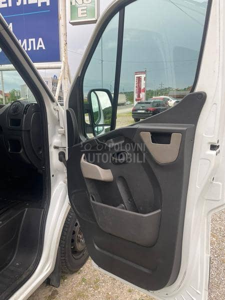 Renault Master 2.3 DCI L2H2