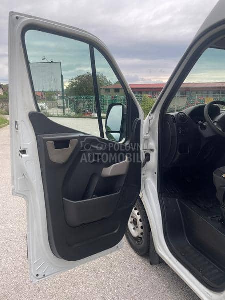 Renault Master 2.3 DCI L2H2