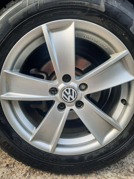 Volkswagen Tiguan V. servis Reg Gume