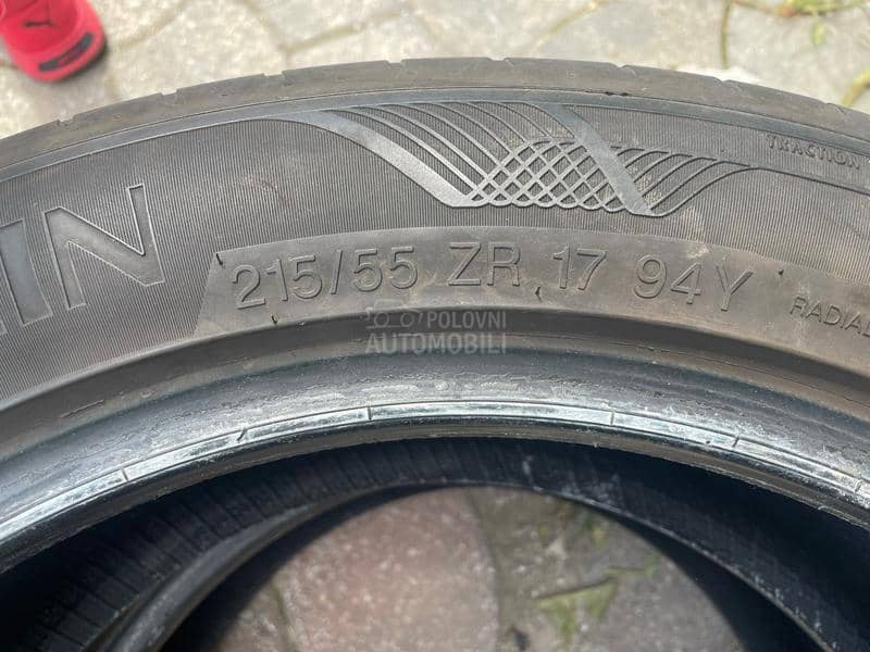 Vredestein 215/55 R17 Letnja