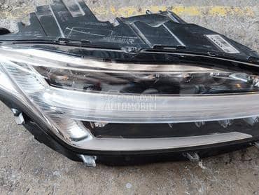 far desni ful led za Volvo XC90 od 2017. do 2021. god.