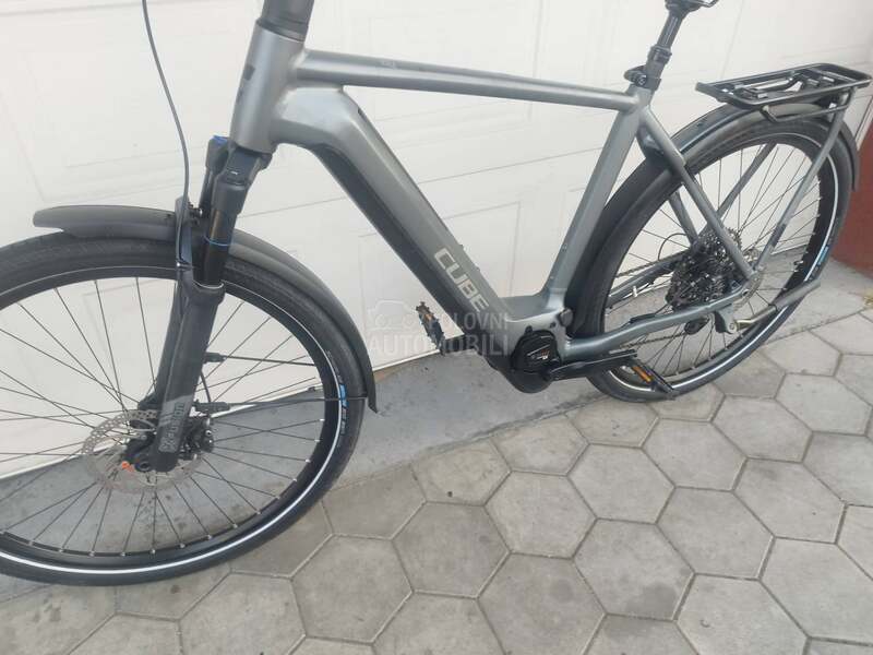 Cube Katmandu Bosch  750 wh