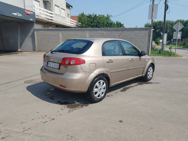 Chevrolet Lacetti 1.6