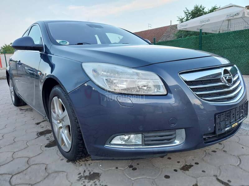 Opel Insignia 2.0cdti cosmo nawi