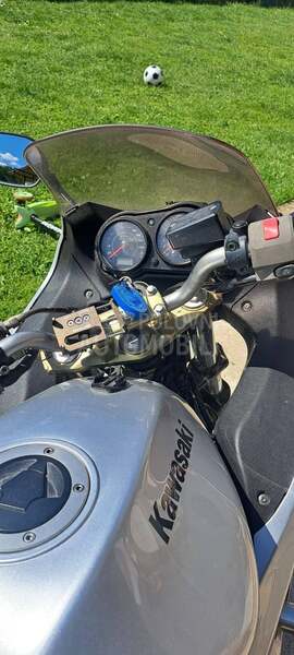 Kawasaki er6f