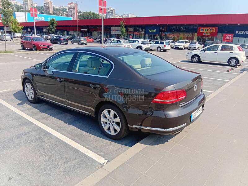 Volkswagen Passat B7 COMFORT 2.0 TDI DSG