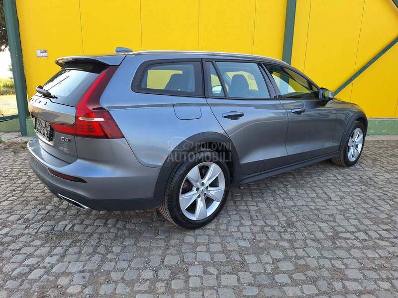 Volvo V60 Cross Country NO.V AU.TO/VIRT/4x4