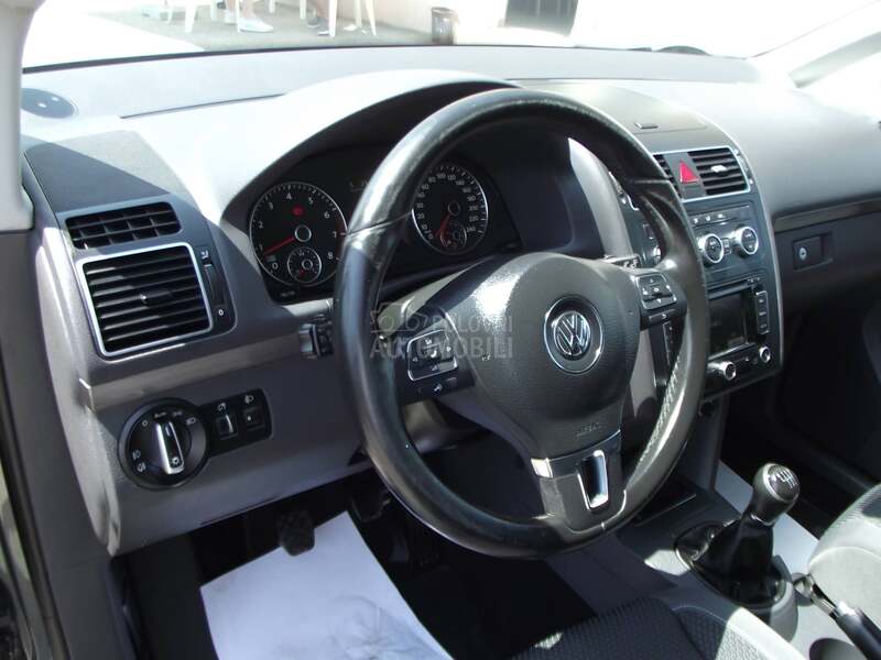 Volkswagen Touran 1.4 TSI ME.TAN NOV