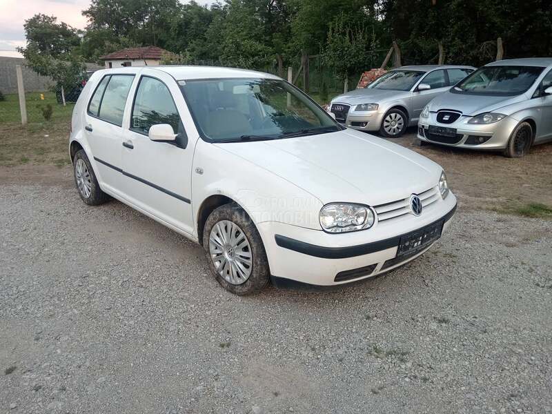 Volkswagen Golf 4 1.