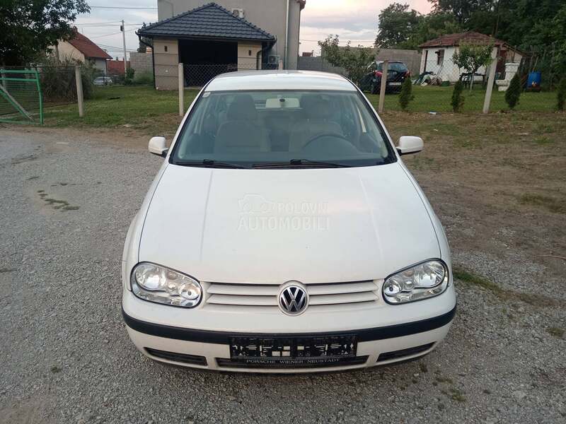 Volkswagen Golf 4 1.