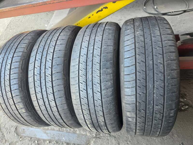 Continental 235/60 R17 Sve sezone