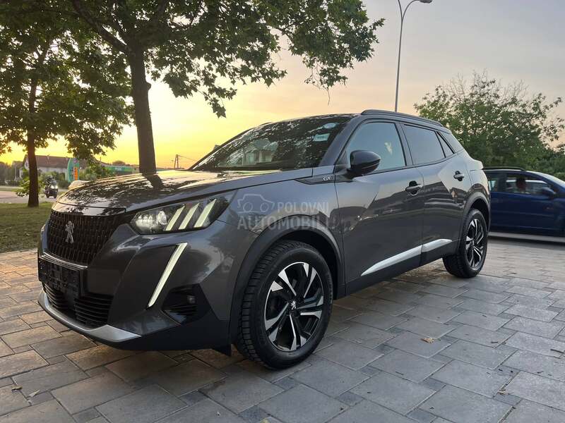 Peugeot 2008 GT line/virtual/amb
