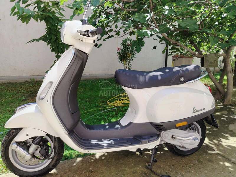 Piaggio Vespa lx50