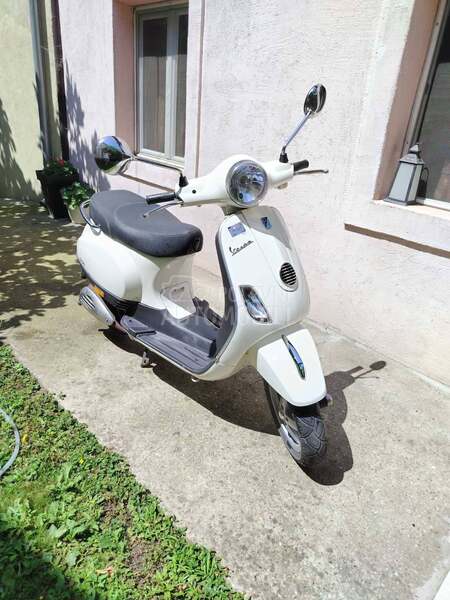 Piaggio Vespa lx50