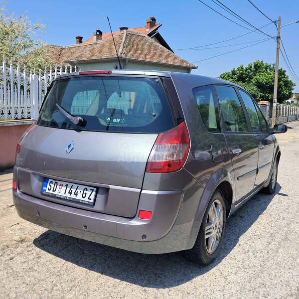 Renault Scenic 1.9 DCi