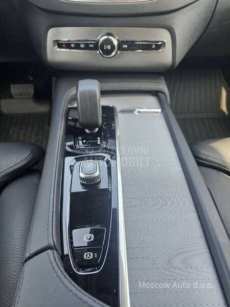 Volvo XC90 B5 D 4WD Plus Bright