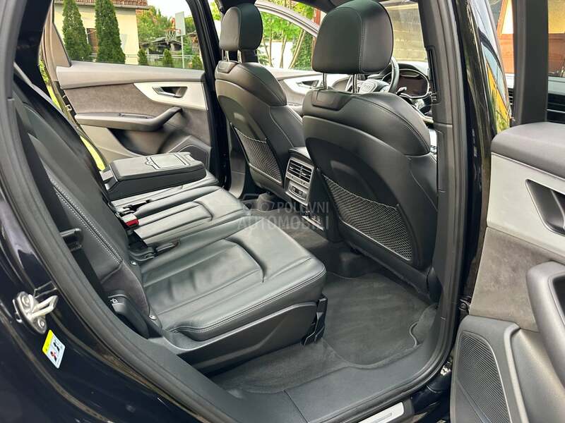 Audi Q7 60 TFSIE COMPETITION