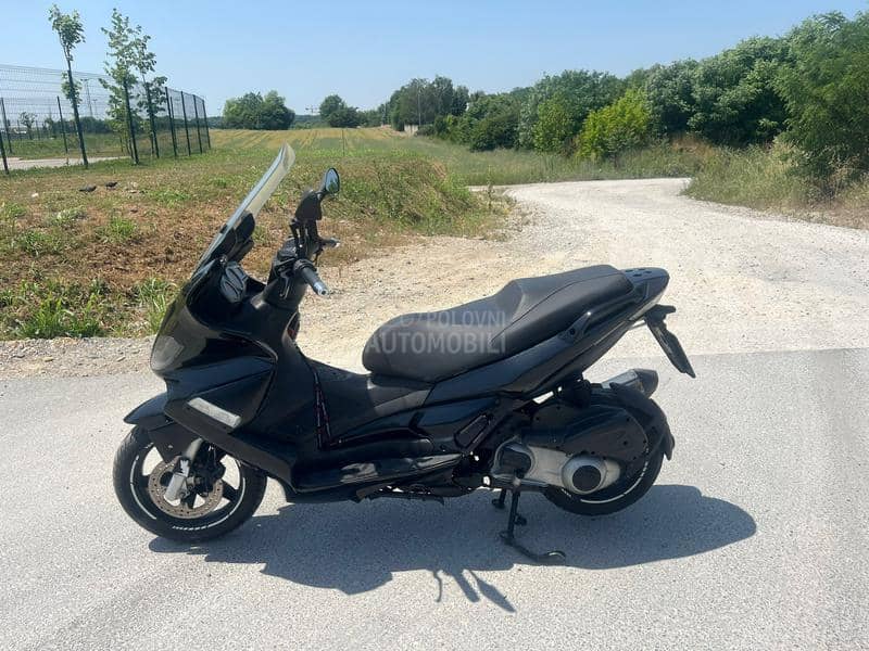 Gilera nexus
