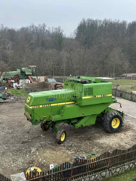 John Deere 1068