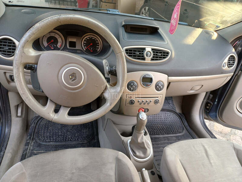 Renault Clio 1.6 16v