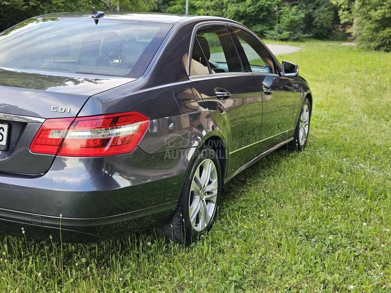 Mercedes Benz E 220 Avantgarde
