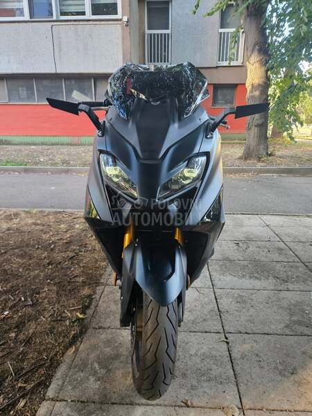 Yamaha TMAX Tech Max