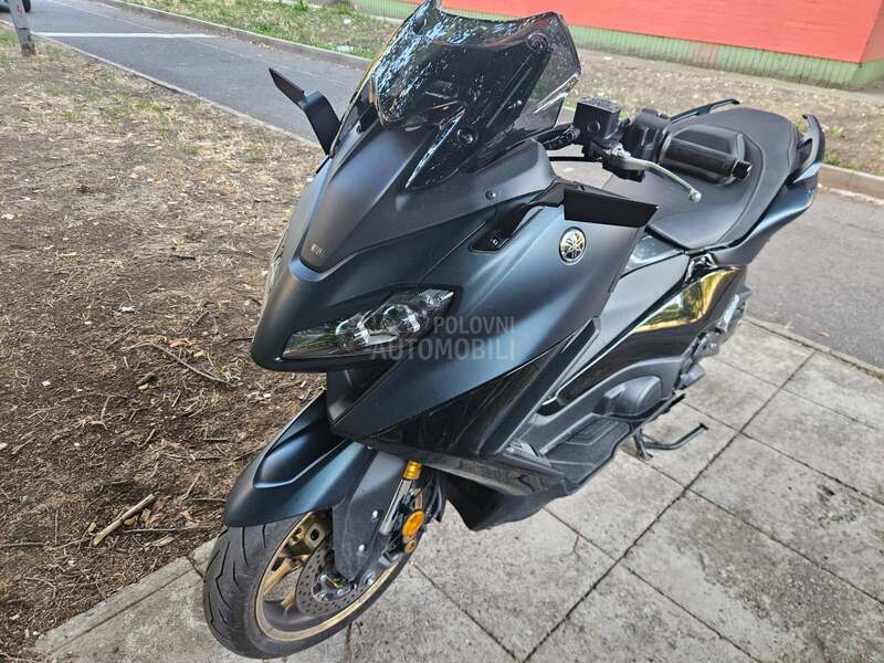 Yamaha TMAX Tech Max
