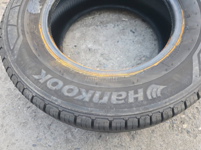 Hankook 215/70 R15 Letnja