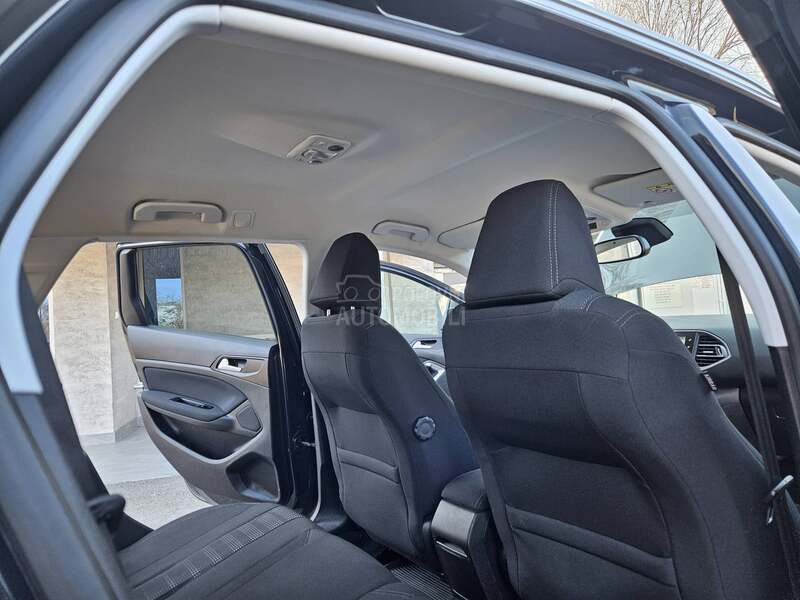 Peugeot 308 F U L L  133HK