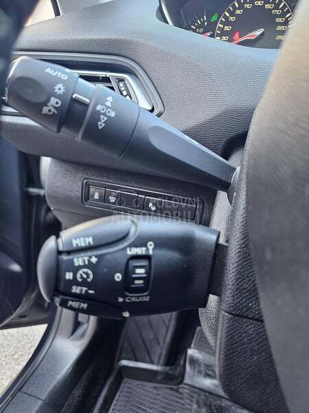 Peugeot 308 F U L L  133HK