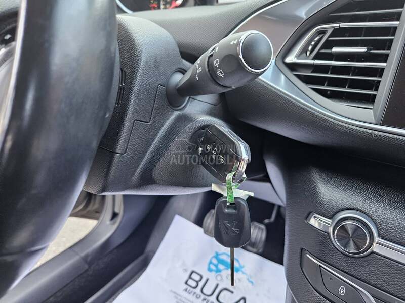 Peugeot 308 F U L L  133HK