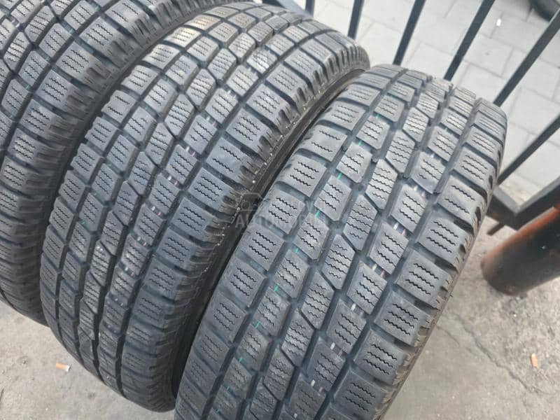 Toyo 215/70 R15 Sve sezone