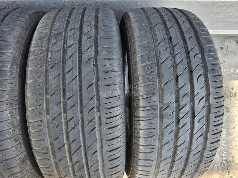 Semperit 215/55 R16 Zimska