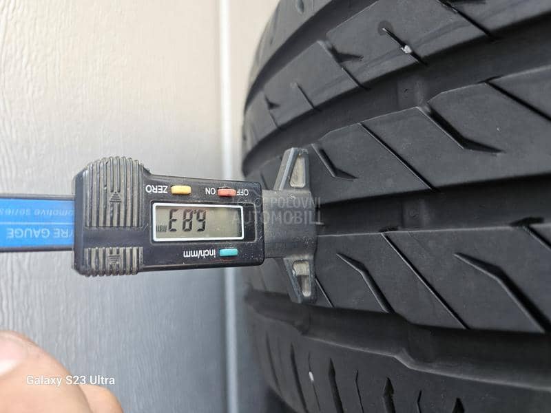 Semperit 235/45 R17 Letnja