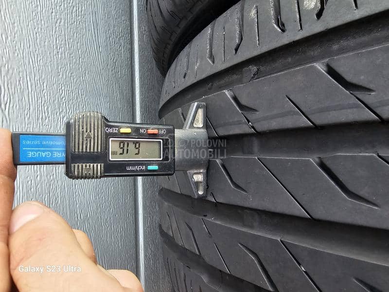 Semperit 235/45 R17 Letnja